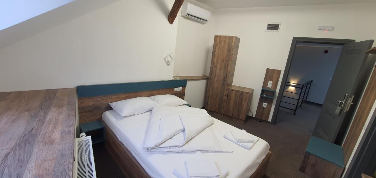 Casa Achim Hotel Baia Mare Buitenkant foto